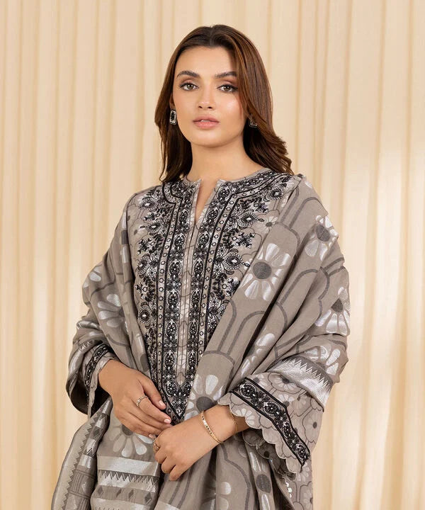 3 Piece - Embroidered Jacquard Suit