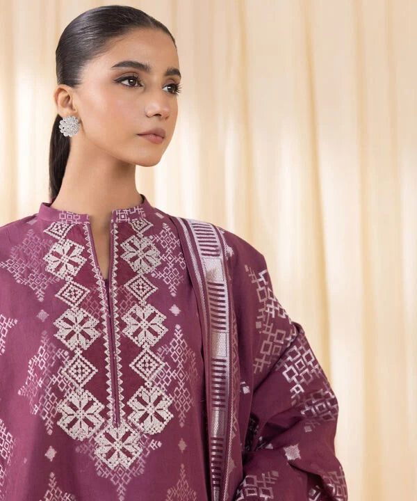 3 Piece - Embroidered Jacquard Suit